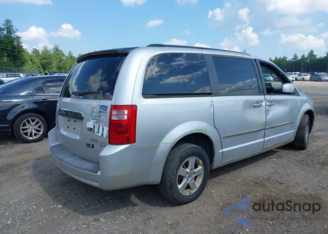 2010 Dodge Grand Caravan Sxt z USA, uszkodzony, nr VIN 2D4RN5D12AR154955